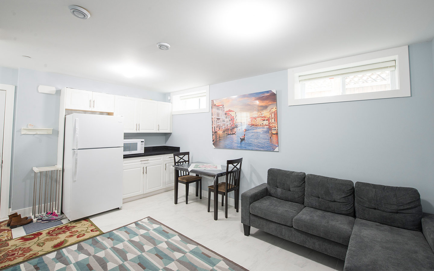 VanWest College学生寮のリビングルーム